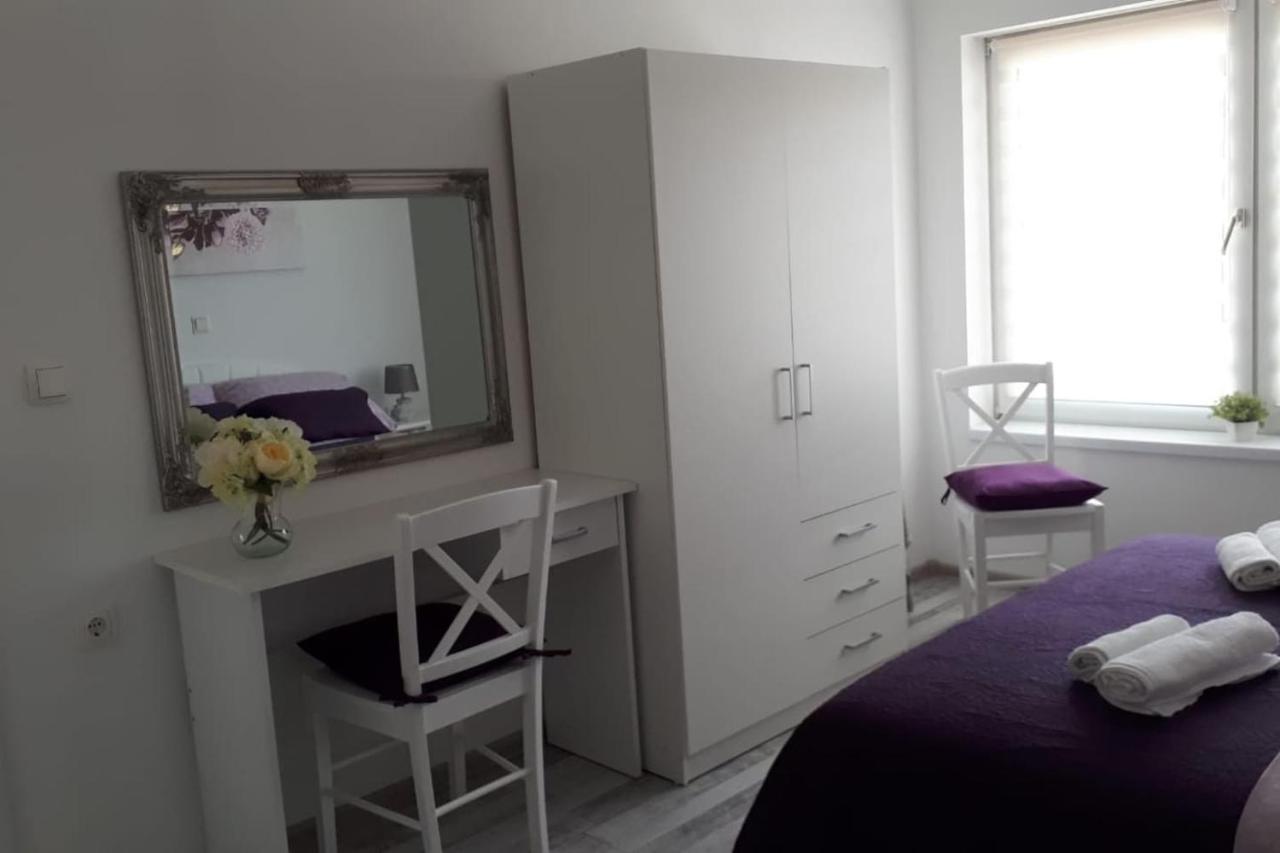 Apartman Lidija Dinjiska Luaran gambar
