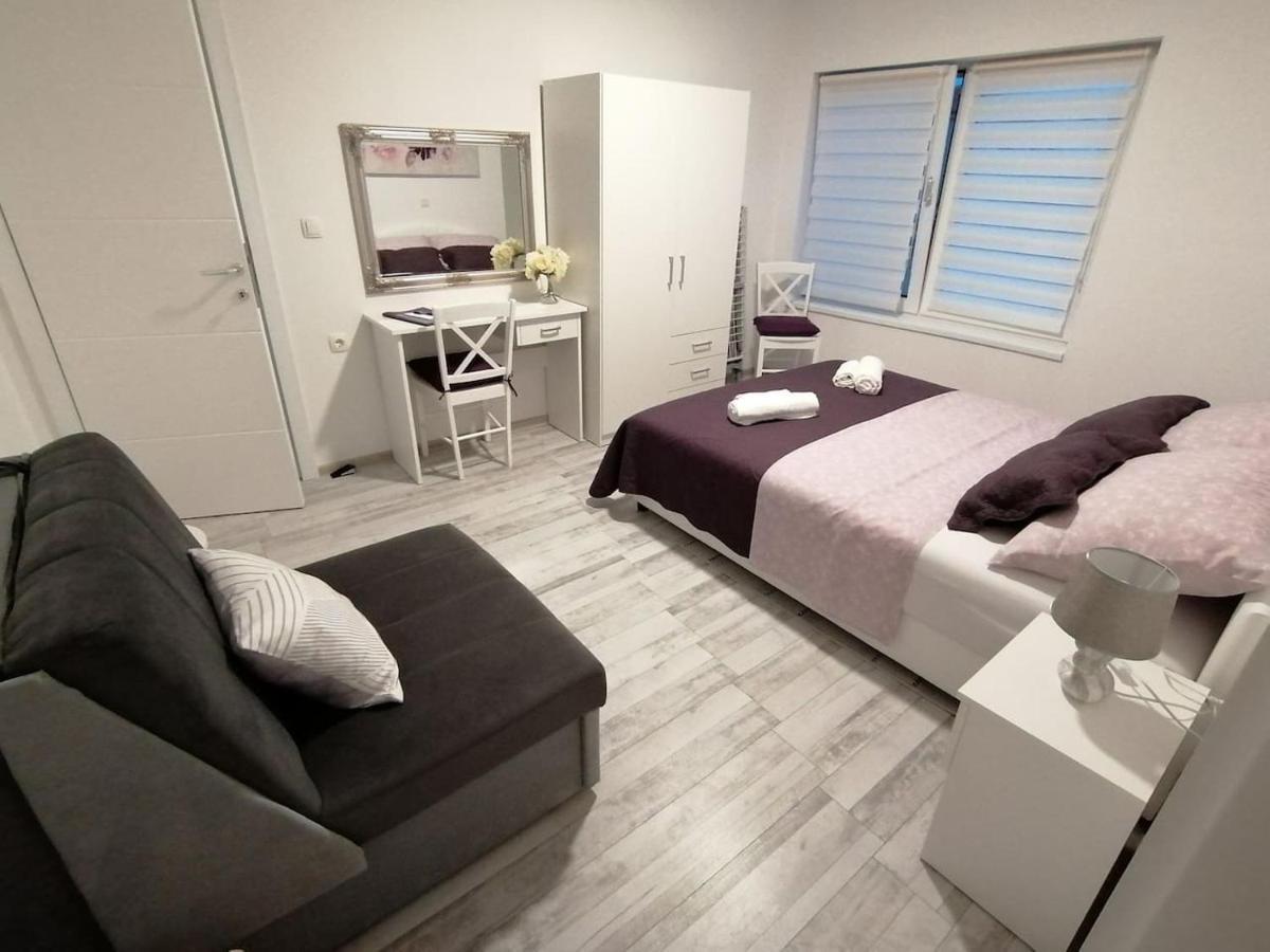 Apartman Lidija Dinjiska Luaran gambar