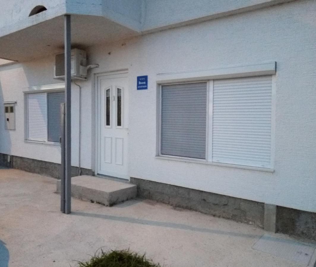 Apartman Lidija Dinjiska Luaran gambar