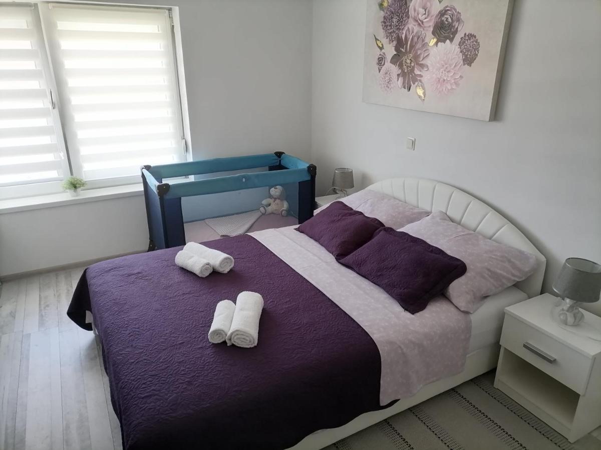 Apartman Lidija Dinjiska Luaran gambar