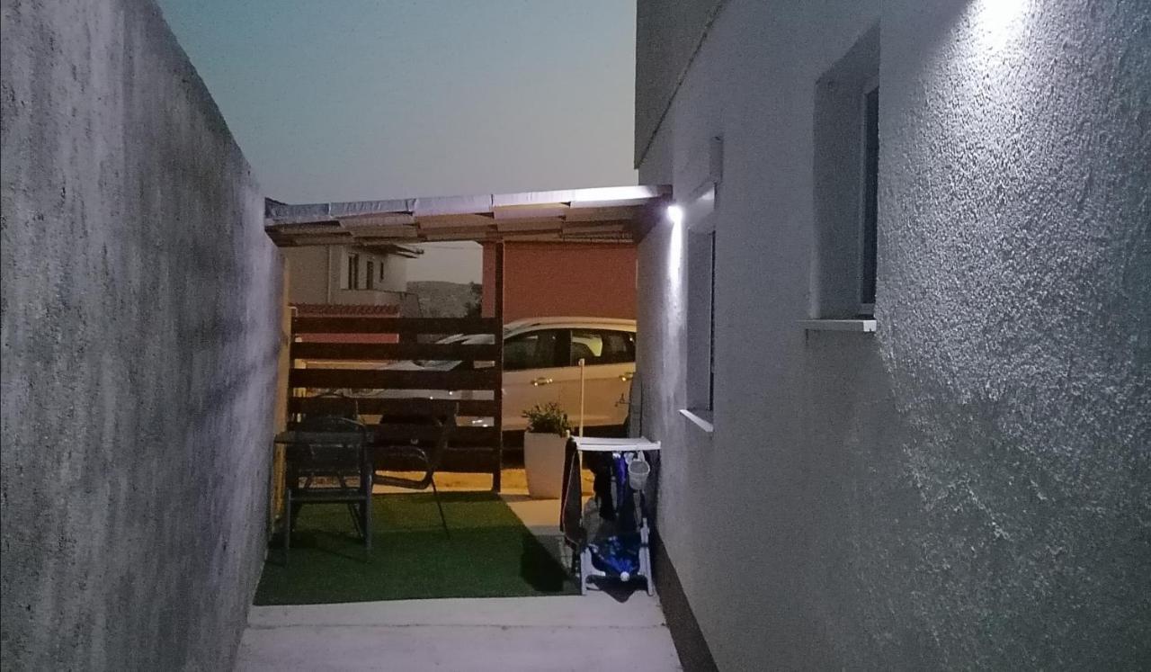 Apartman Lidija Dinjiska Luaran gambar